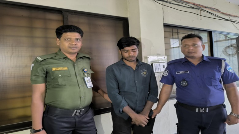 নাঙ্গলকোটে এসএসসি পরীক্ষায় নকল সরবরাহে ২০ শিক্ষক-শিক্ষার্থী বহিস্কার