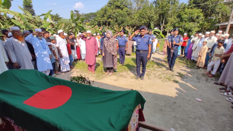 ব্রাহ্মণপাড়ায় রাষ্ট্রীয় মর্যাদায় বীর মুক্তিযোদ্ধা...
