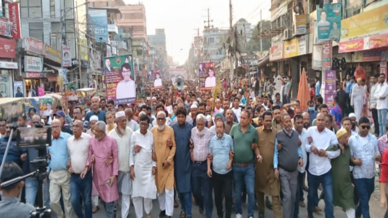হাজী ইয়াছিনের পক্ষে ৩১ দফা প্রচারে গণসংযোগ ও লিফলে...