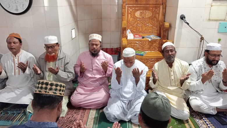 বরুড়া খালেদা জিয়ার সুস্থতা কামনায় দোয়া মাহফিল...