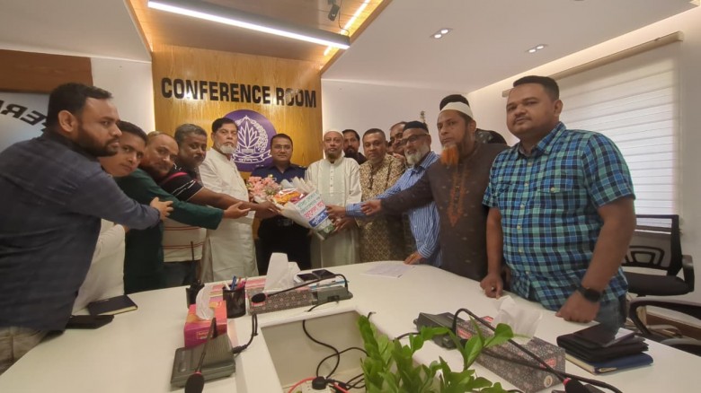 কুমিল্লায় পুলিশ ও দোকান মালিকদের মতবিনিময় সভা...