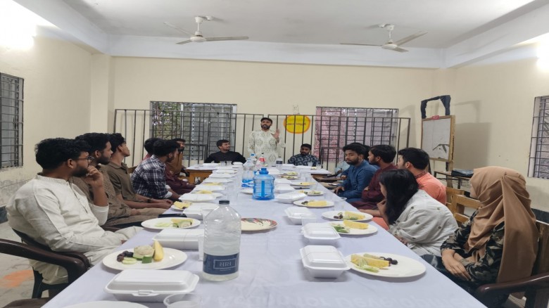 কুবির রোটারেক্ট ক্লাবের ইফতার মাহফিল অনুষ্ঠিত...