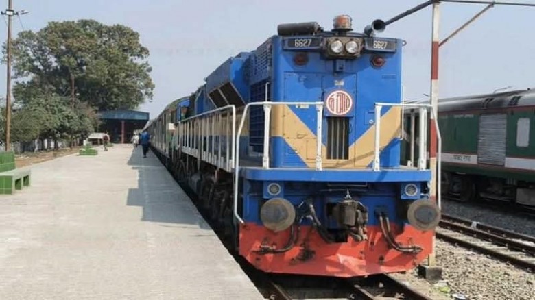 ঈদ ফিরতি ট্রেনযাত্রার টিকিট বিক্রি শুরু ১৩ মার্চ...