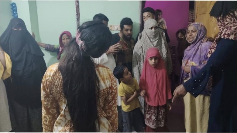 দুই শিশুর ভবিষ্যৎ অন্ধকারে কুমিল্লায় গৃহবধূর মৃ/ত্...