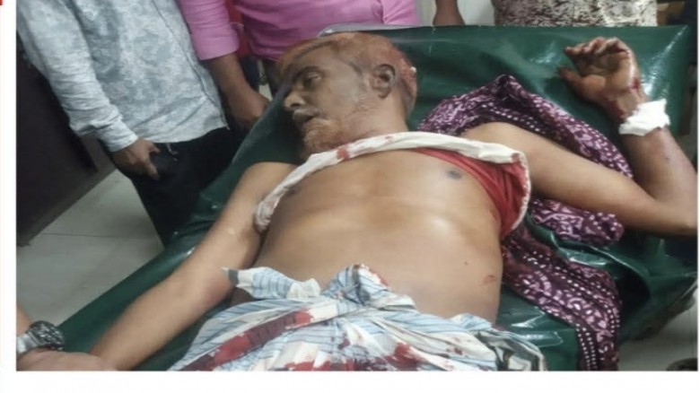 বরুড়ায় দা দিয়ে কু'পি'য়ে বাবাকে খু'ন, ছেলে আ'ট'ক