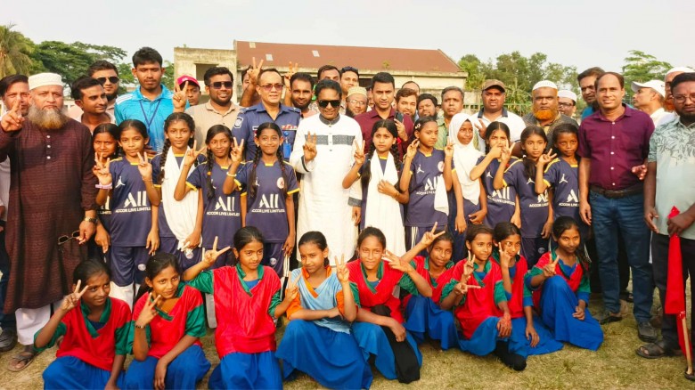 নাঙ্গলকোটে প্রাথমিক বিদ্যালয় গোল্ড কাপ ফুটবল টুর্ণামেন্ট ফাইনাল
