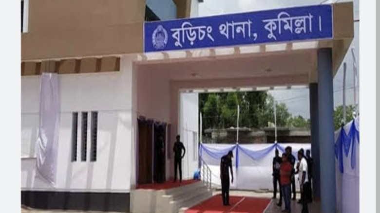 কুমিল্লায় তদন্তে আসা পুলিশ সদস্যকে কু"পিয়ে জখম