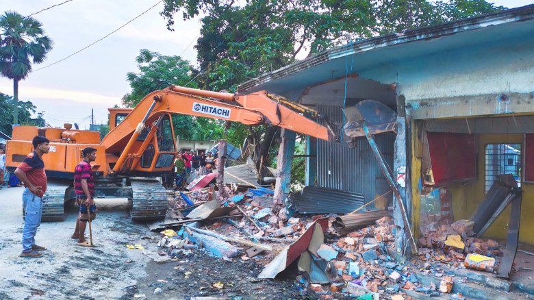 মুরাদনগরে আড়াই কোটি টাকার সরকারি খাস জমি