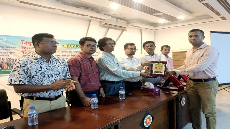শ্রেষ্ঠ পরিবার পরিকল্পনা পরিদর্শক’ সম্মাননা অর্জন করলেন ইকবাল হোসেন