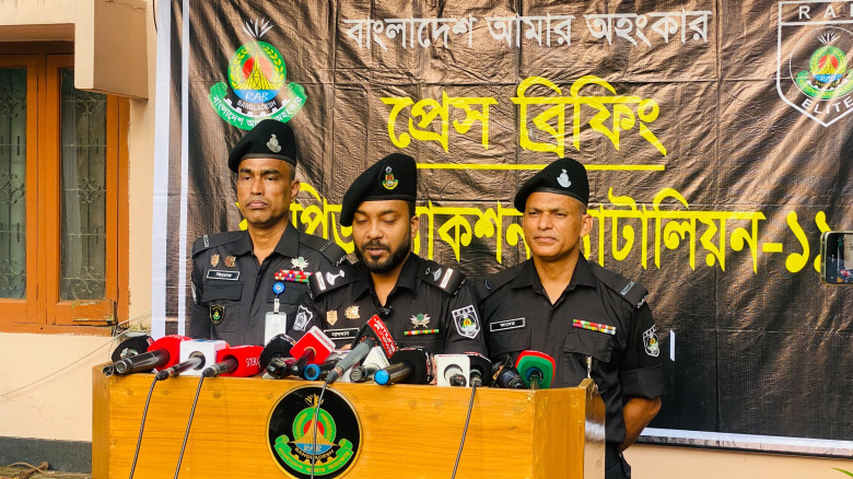 র‌্যাবের অভিযানে কাশিমপুর কারাগার থেকে প