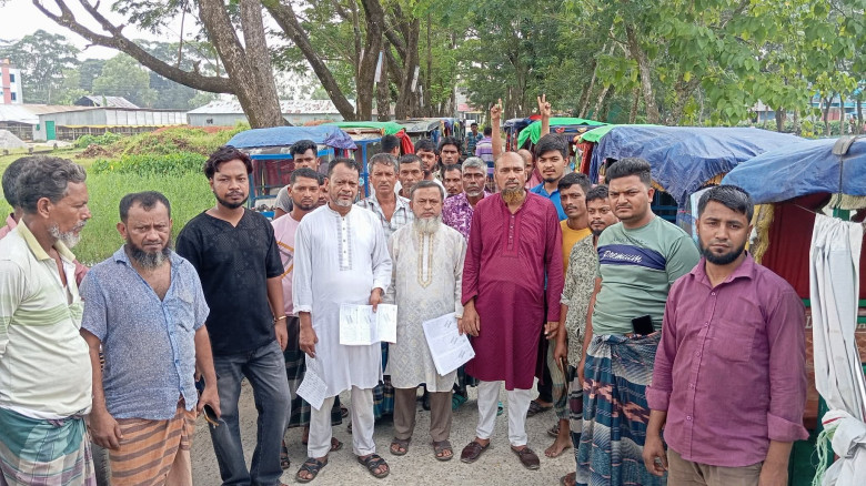 ৬ শতাধিক রিকশাচালককে বিনামূল্যে লাইসেন্স