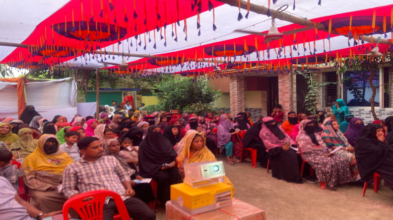 নারী সহিংসতা বন্ধে,নারীর আইন জানাতে প্রা