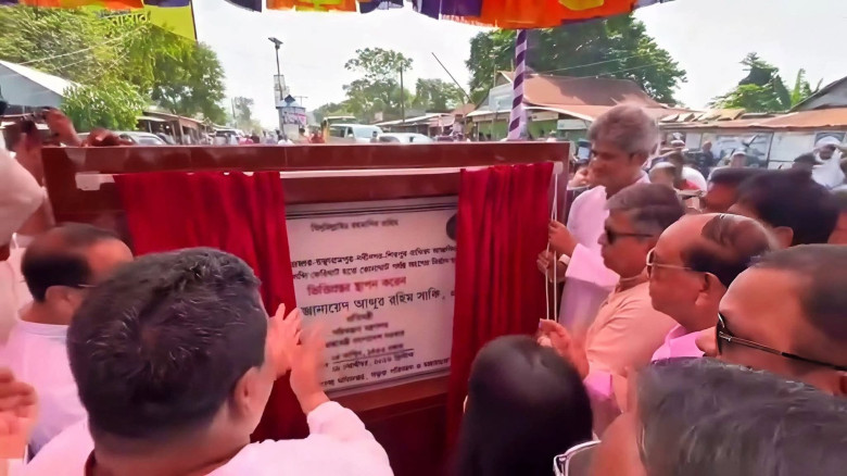 বাঞ্ছারামপুরে দীর্ঘ প্রতীক্ষিত সড়ক উদ্বো