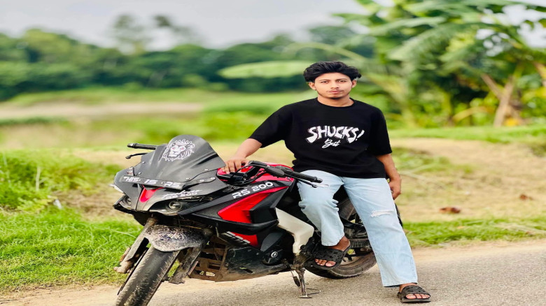 কুমিল্লায় আলোচিত কিশোর গ্যাং লিডার রতন গ্রেফতার